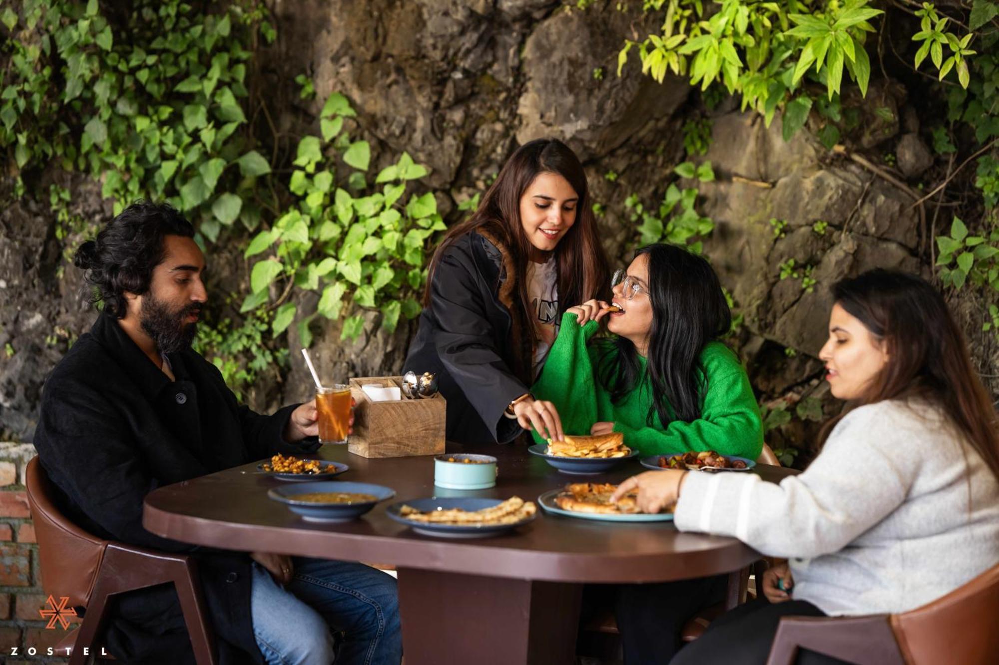 Hostel Zostel Mussoorie Zewnętrze zdjęcie